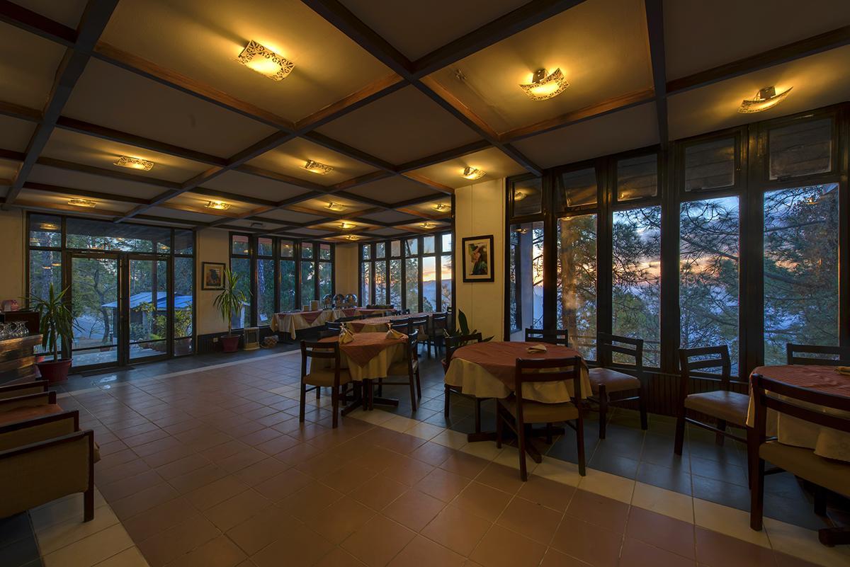 Arcadian Blue Pines Hotel Мюри Екстериор снимка